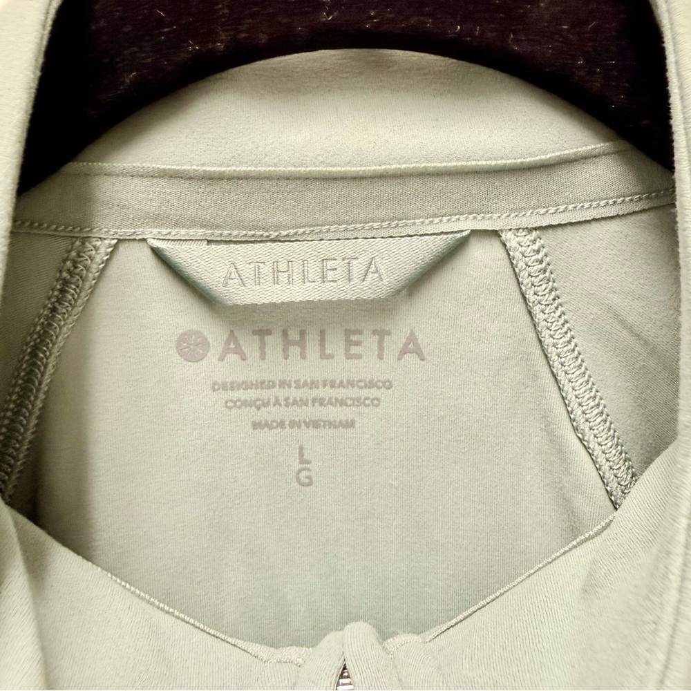 NWT Athleta M Salutation Jacket 2.0 Agave Green, Large - Picture 6 of 9